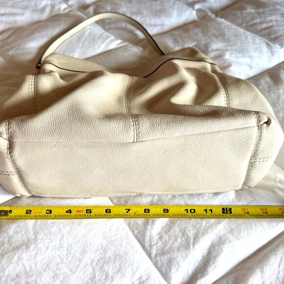 Coach Lexy Shoulder Bag – Chalk Pebble Leather Off White - Picture 13 of 15